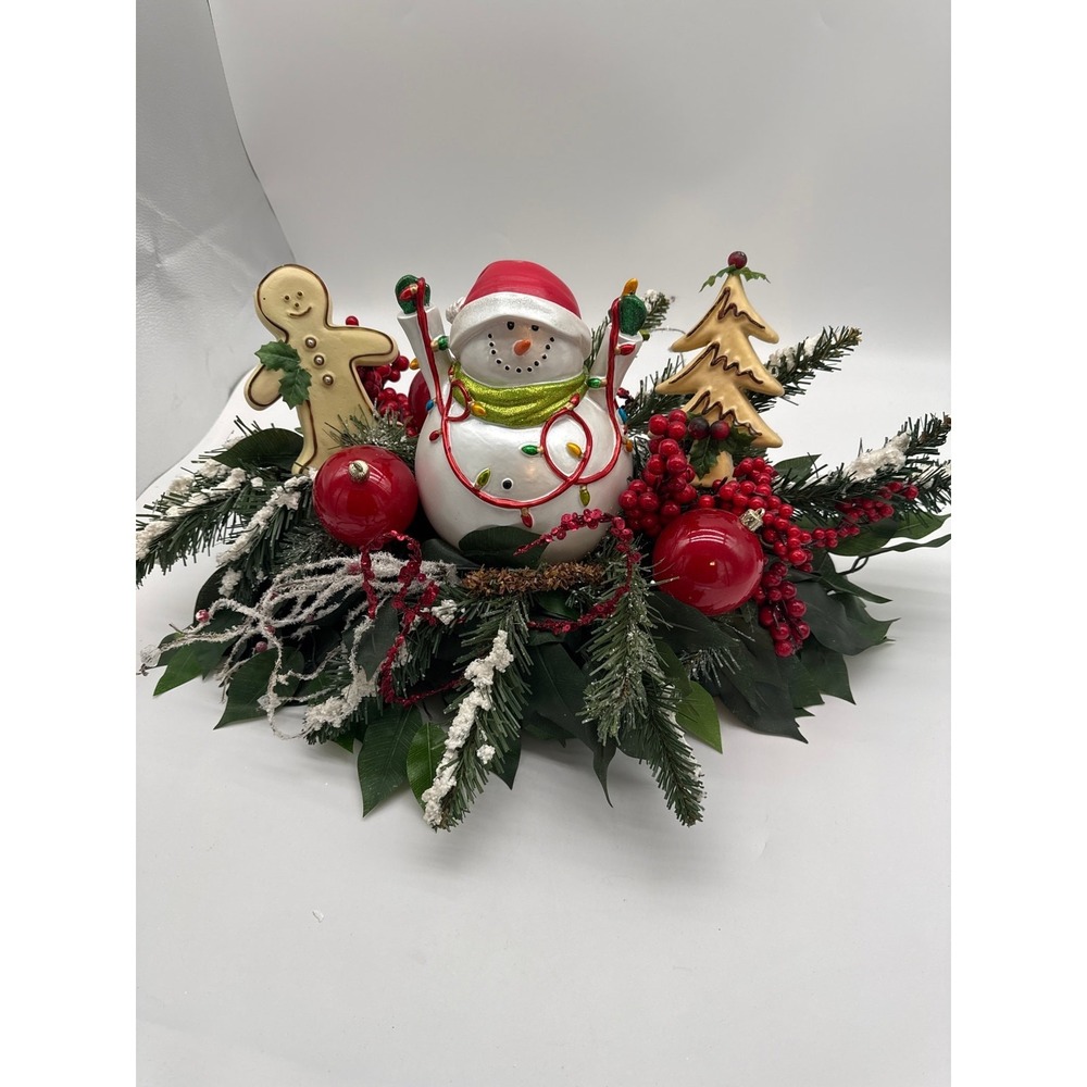 Snowman Gingerbread Man Christmas Tree with ornaments centerpiece‎